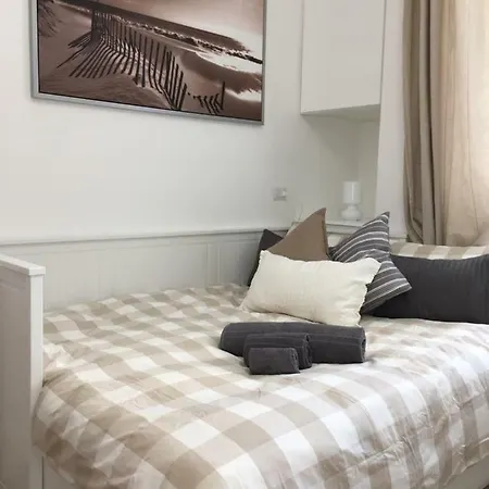 Luxury Bright Flat Downtown Milan