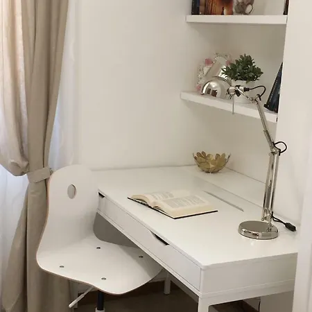Luxury Bright Flat Downtown