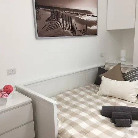 Luxury Bright Flat Downtown Milan