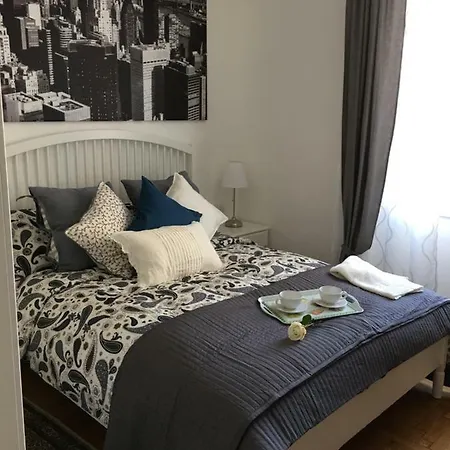 Luxury Bright Flat Downtown * Milan